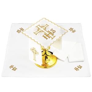 Bielizna kielichowa haftowana - komplet 143