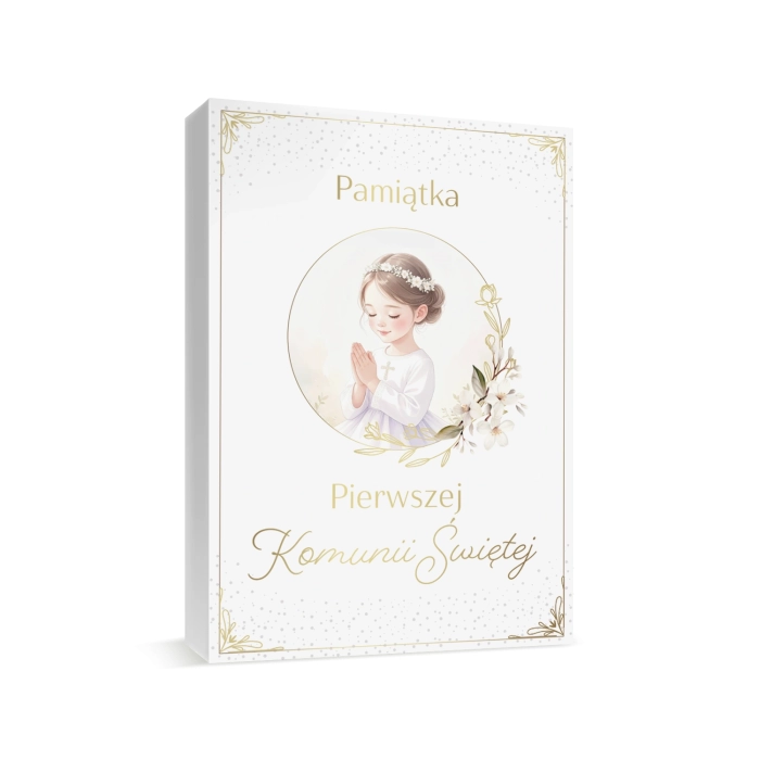 pudelko-na-wszystkie-pamiatki-dla-dziewczynki.webp