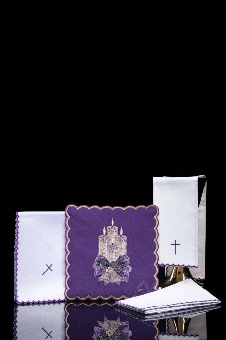 bielizna-kielichowa-haftowana-adwent.webp