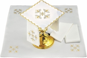 Bielizna kielichowa haftowana komplet 063