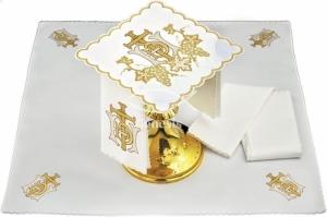 Bielizna kielichowa haftowana - komplet 048