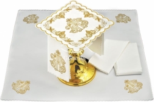 Bielizna kielichowa haftowana - komplet 049