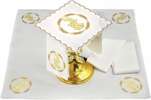 Bielizna kielichowa haftowana komplet 054